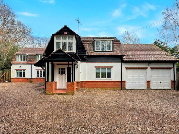 5 Bedroom Detached House To Rent In Egypt Lane, Farnham Common, SL2