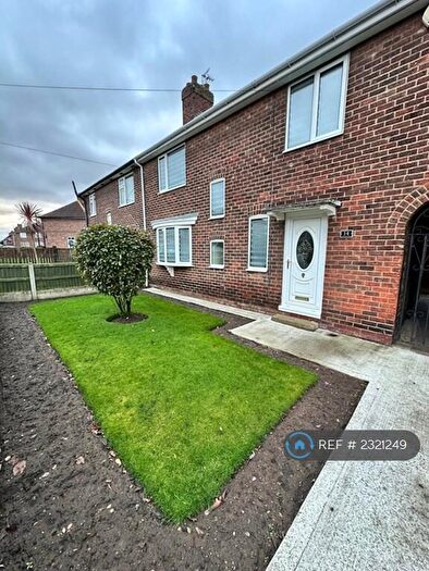 3 Bedroom Terraced House To Rent In Oxford Street, New Rossington, Doncaster, DN11