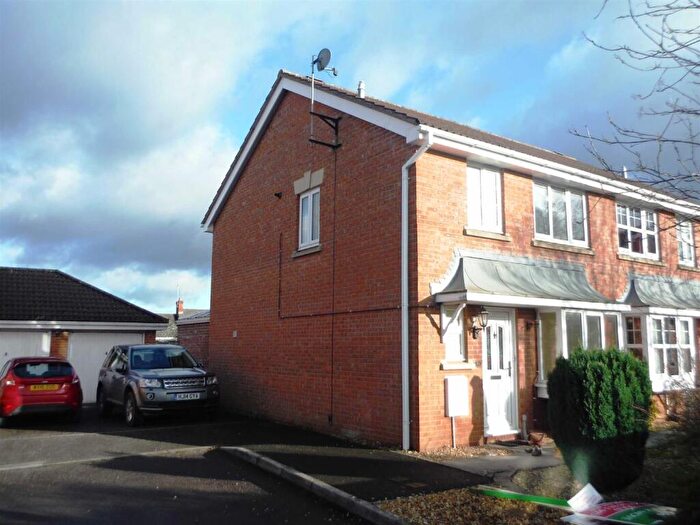 3 Bedroom Semi-Detached House To Rent In Thomas Court, Calne, SN11