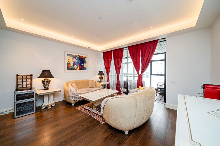 3 Bedroom Flat To Rent In Artillery Row, London, City Of Westminster, Greater London, SW1P