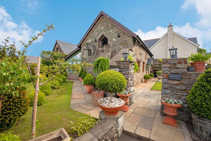 2 Bedroom Detached House For Sale In Eglwys Nunnydd, Margam, SA13