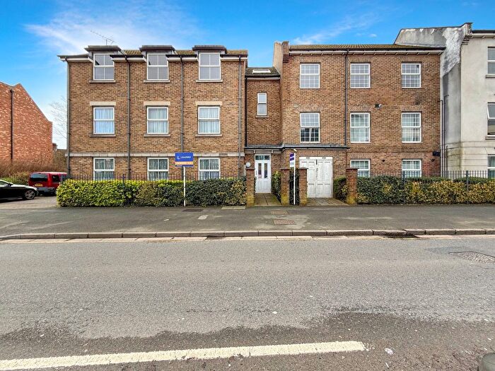 2 Bedroom Flat For Sale In Eastgate Court, Church Street, LU5