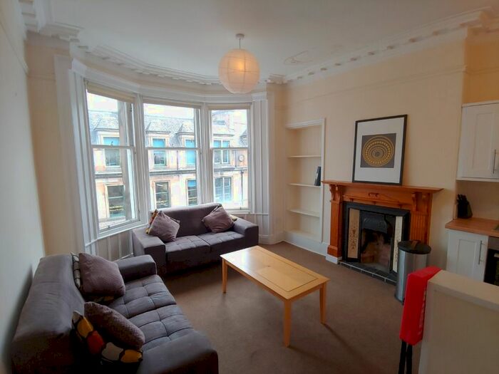 3 Bedroom Flat To Rent In Barnton Street, Stirling Town, Stirling, FK8