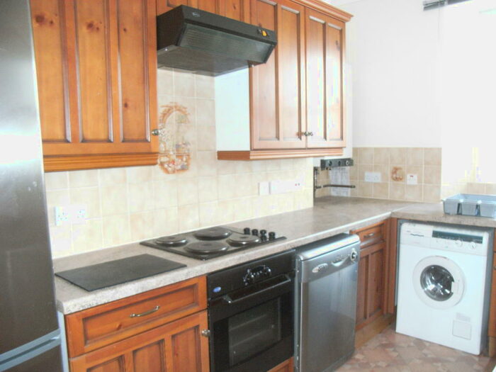 1 Bedroom Apartment To Rent In Clifton Place, Plymouth, PL4