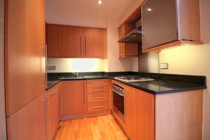 1 Bedroom Flat To Rent In Lilliput Avenue, Northolt UB5