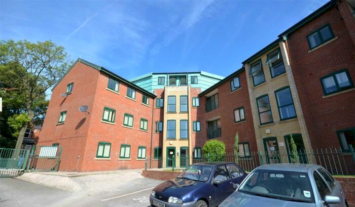 1 Bedroom Apartment To Rent In Plymouth Point, Longsight, Manchester, M13