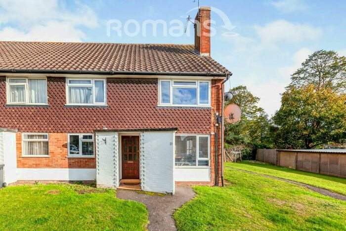 2 Bedroom Maisonette To Rent In Wylands Road, Langley, SL3