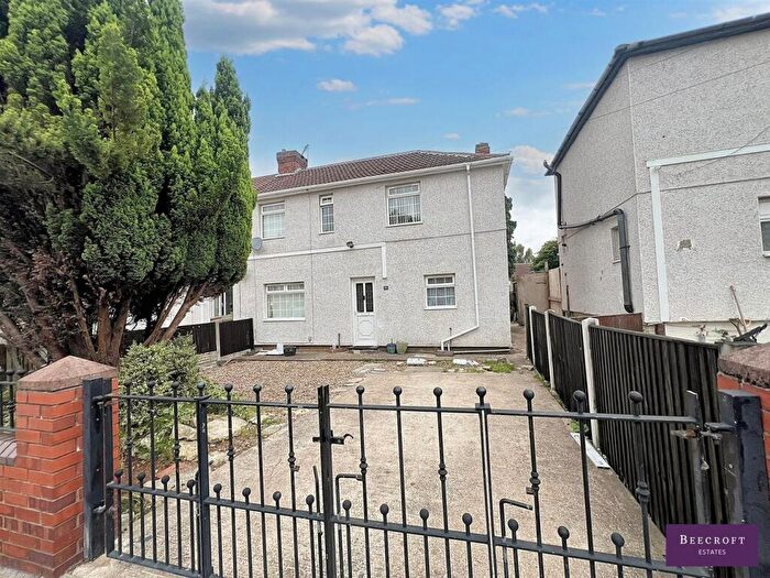 3 Bedroom Semi-Detached House For Sale In Lancaster Street, Thurnscoe, Rotherham, S63