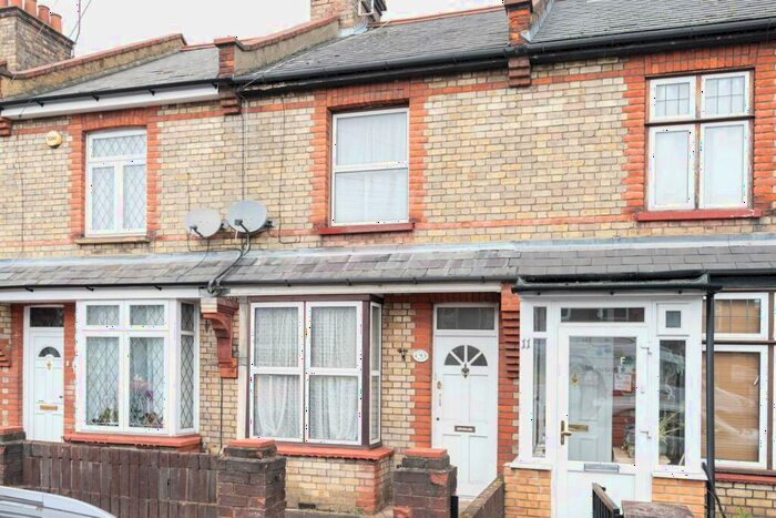 3 Bedroom End Of Terrace House To Rent In College Road, Harrow Weald, Harrow, HA3