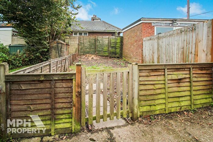 3 Bedroom Terraced House For Sale In Silver Road, Norwich, NR3