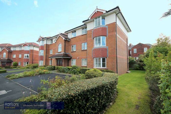 2 Bedroom Flat To Rent In Birchgrove Close, Middle Hulton, Bolton, Lancashire., BL3
