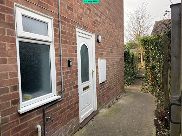 2 Bedroom Flat To Rent In Woodcote, Stowmarket, IP14