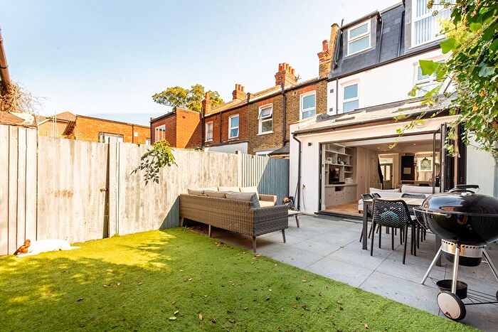 3 Bedroom Terraced House To Rent In Wandle Bank, Wimbledon, London, SW19