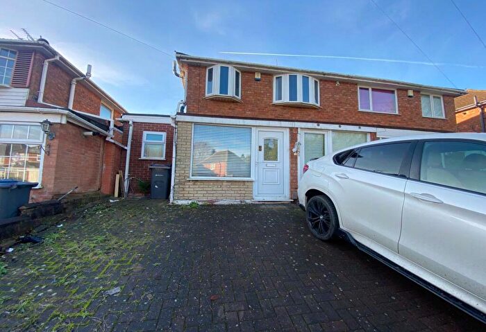 4 Bedroom Semi-Detached House To Rent In Perry Park Crescent, Birmingham, West Midlands, B42