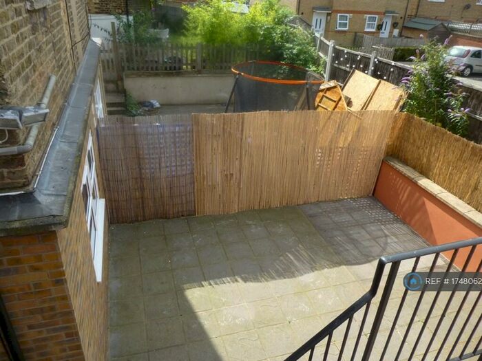 2 Bedroom Flat To Rent In Brigstock Road, Thornton Heath, CR7