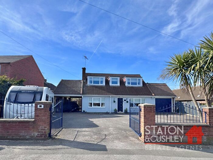 3 Bedroom Detached Bungalow For Sale In Mansfield Road, Clipstone, NG21