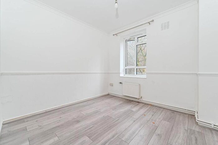 3 Bedroom Flat To Rent In Leith House, Tufnell Park, London, N7