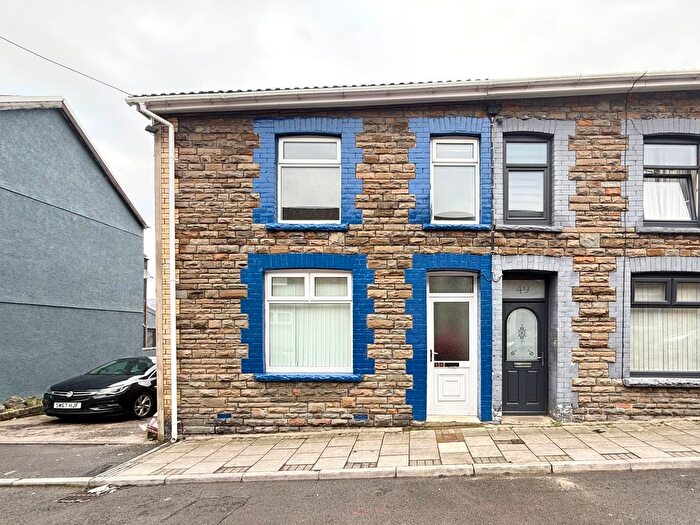 3 Bedroom End Of Terrace House For Sale In Brook Street, Aberdare, Aberdare, CF44