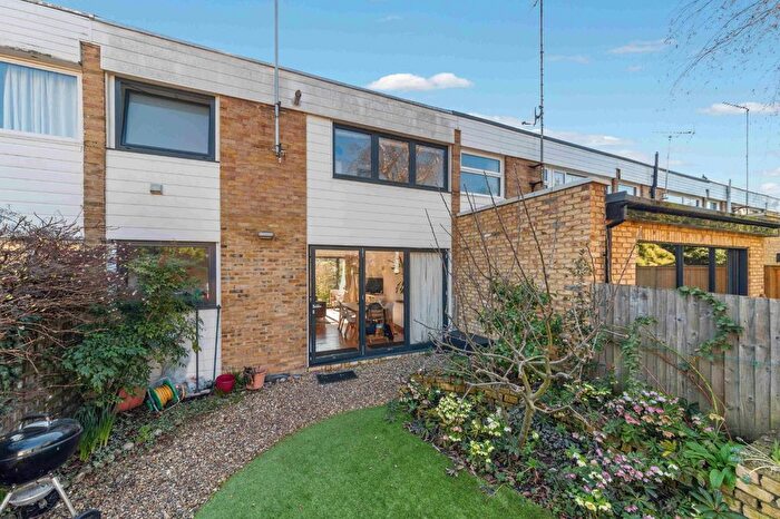 3 Bedroom Terraced House To Rent In Rayners Road, Putney, SW15