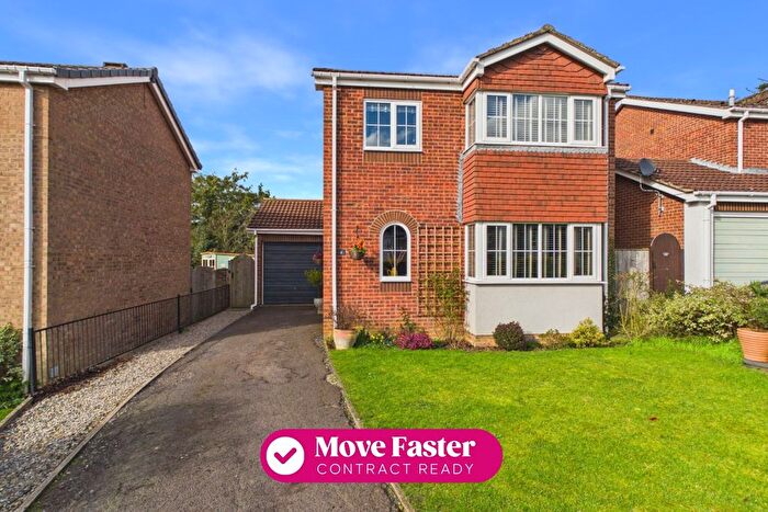 4 Bedroom Detached House For Sale In Meadow Drive, Market Weighton, York, YO43