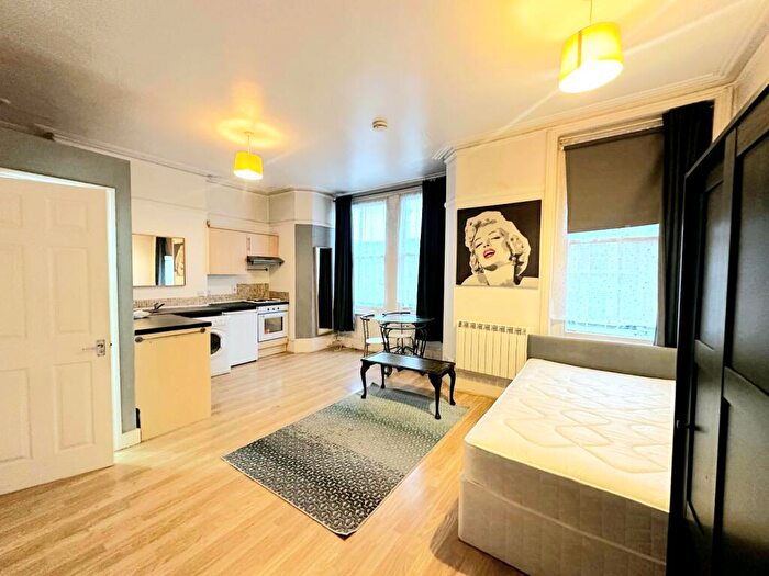 Studio To Rent In Church Lane, Crouch End, N8