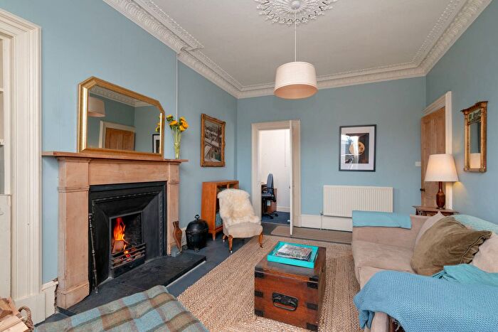 2 Bedroom Flat For Sale In Montgomery Street, Edinburgh, EH7