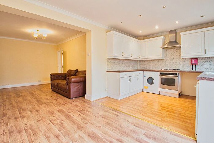 4 Bedroom Semi Detached House To Rent In Toorack Road, Harrow, HA3