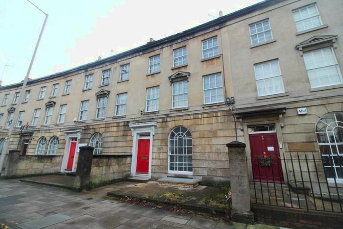 2 Bedroom Apartment To Rent In Queens Road, Reading, RG1