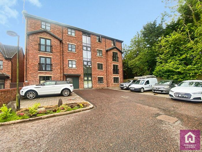 2 Bedroom Flat To Rent In King Edward Road, Hyde, Greater Manchester, SK14