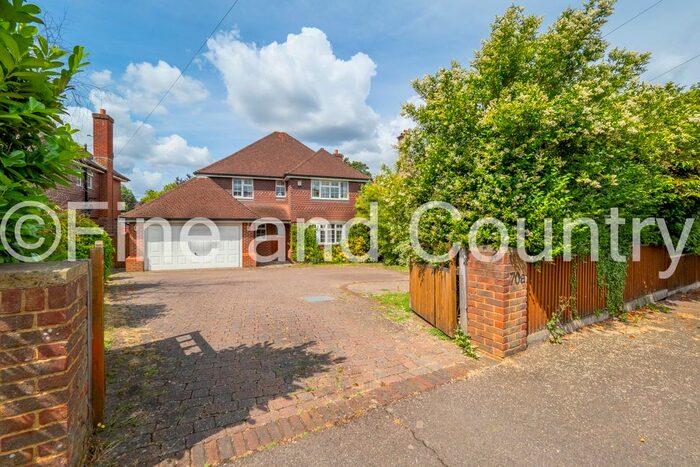5 Bedroom Detached House To Rent In Burdon Lane, Cheam, Sutton, SM2