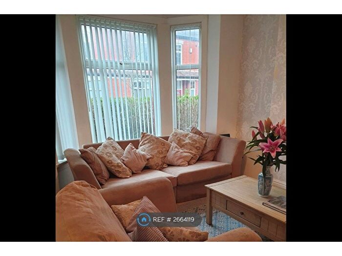 4 Bedroom Semi-Detached House To Rent In Edenhall Avenue, Manchester, M19