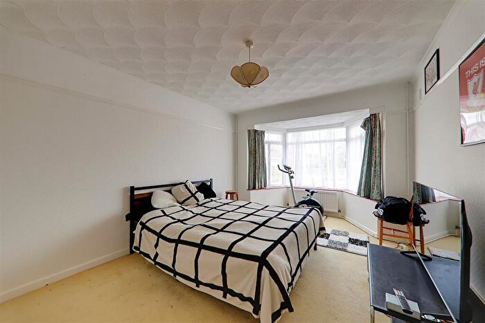 3 Bedroom Detached Bungalow For Sale In Glynde Avenue, Goring-By-Sea, Worthing, BN12