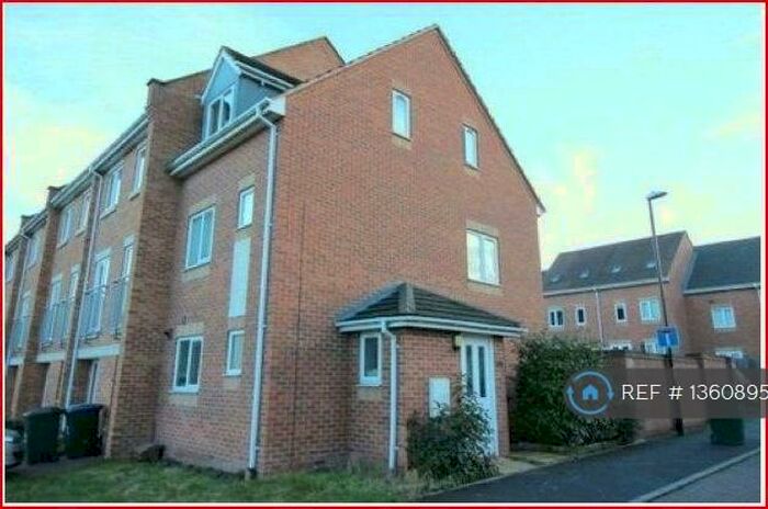 3 Bedroom Terraced House To Rent In Samuel Road, Coventry, CV2