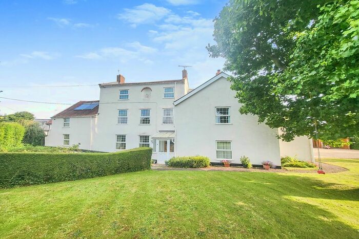 6 Bedroom Detached House For Sale In Doniford, Watchet, TA23