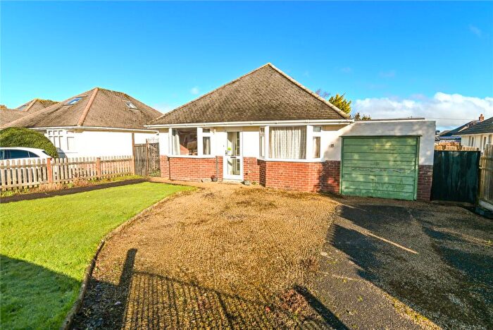 3 Bedroom Bungalow For Sale In Hengistbury Road, Barton On Sea, New Milton, Hampshire, BH25