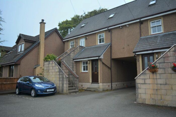2 Bedroom Ground Flat To Rent In Birkhill Road, Stirling, Stirlingshire, FK7