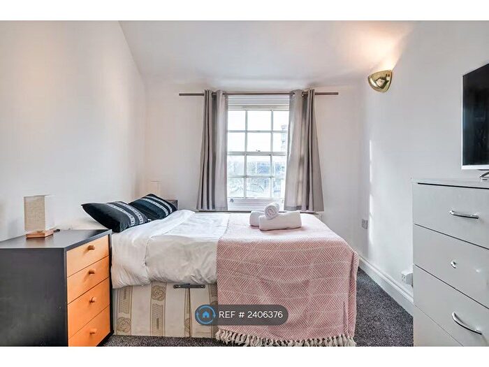 2 Bedroom Flat To Rent In Camden Street, London, NW1