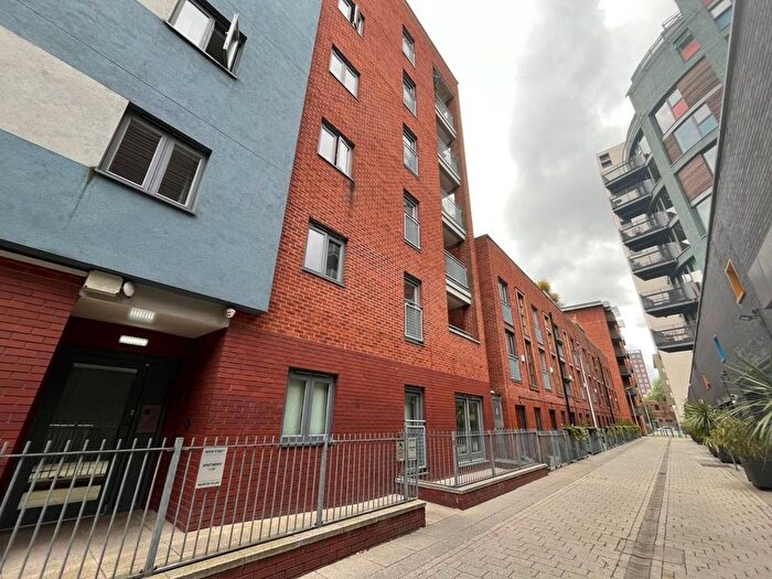 2 Bedroom Flat To Rent In River Street, Manchester, M1