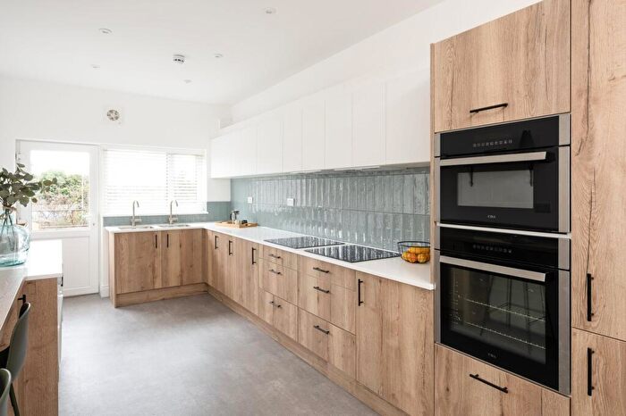 7 Bedroom House To Rent In Gloucester Road, Bristol, BS7