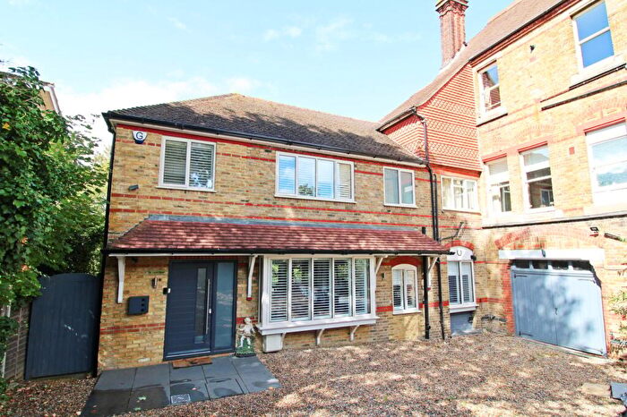 4 Bedroom Semi-Detached House For Sale In Kingswood Road, Shortlands, Bromley, BR2