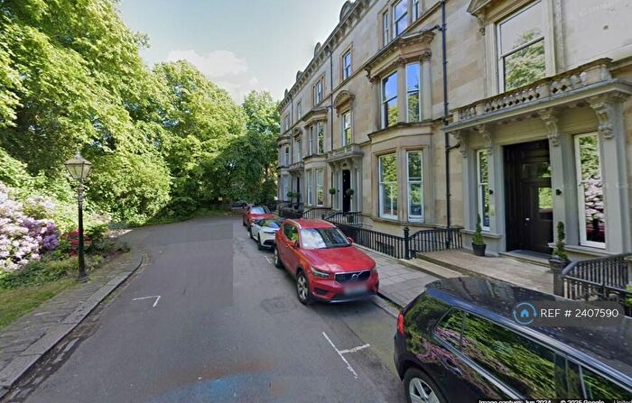 3 Bedroom Flat To Rent In Belhaven Terrace West, Glasgow, G12
