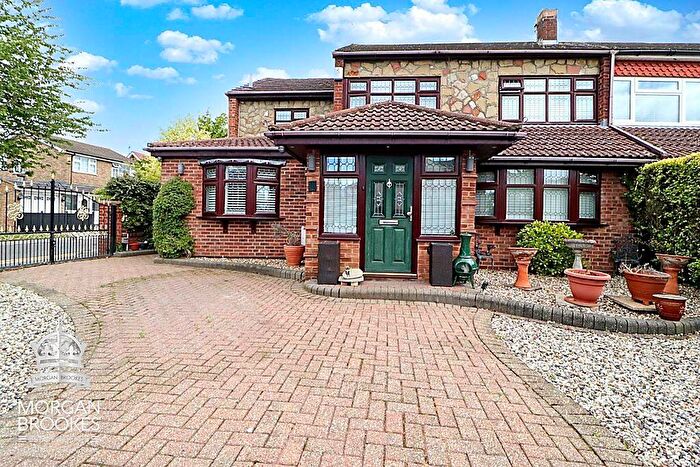 4 Bedroom Terraced House For Sale In Virginia Close, Benfleet, SS7