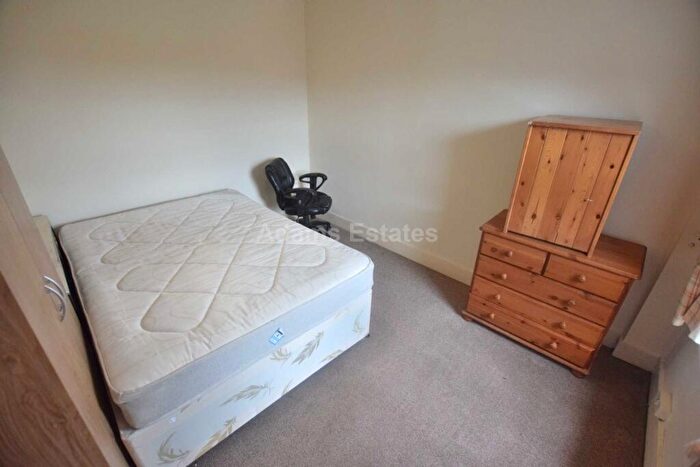4 Bedroom Terraced House To Rent In Donnington Gardens, University Area, RG1