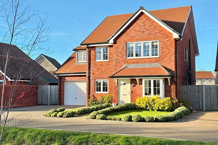 4 Bedroom Detached House For Sale In Caspars Way, Fordingbridge, SP6