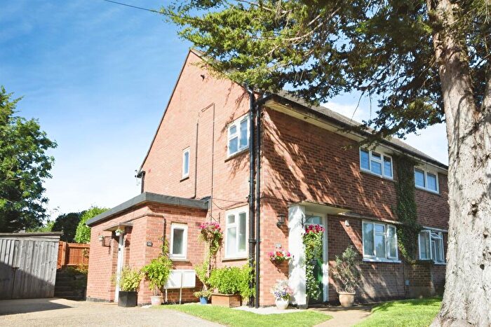 1 Bedroom Maisonette For Sale In Langham Crescent, Billericay, CM12