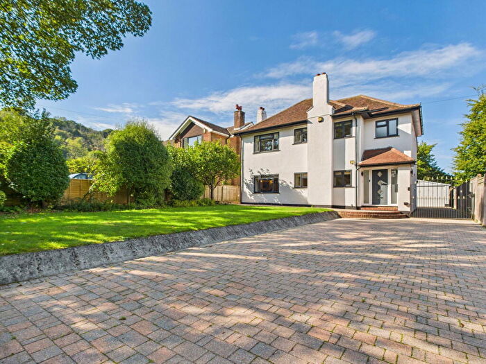 4 Bedroom Detached House For Sale In Marshall Avenue, Findon Valley, BN14