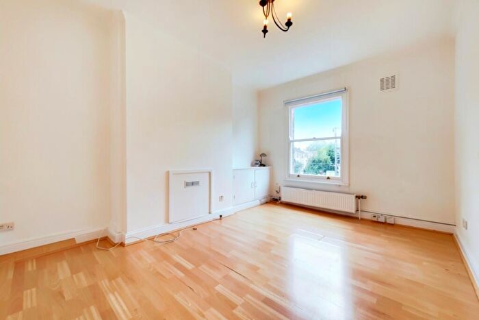 1 Bedroom Flat To Rent In Tabley Road, Holloway, London, N7