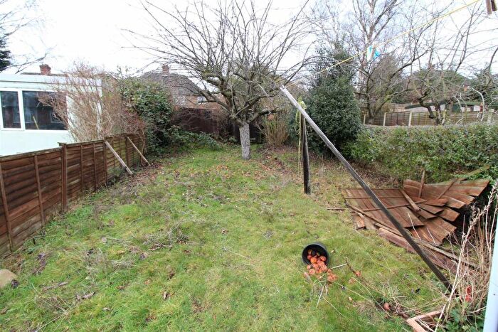 3 Bedroom Semi Detached House To Rent In Perry Road, Nottingham, NG5