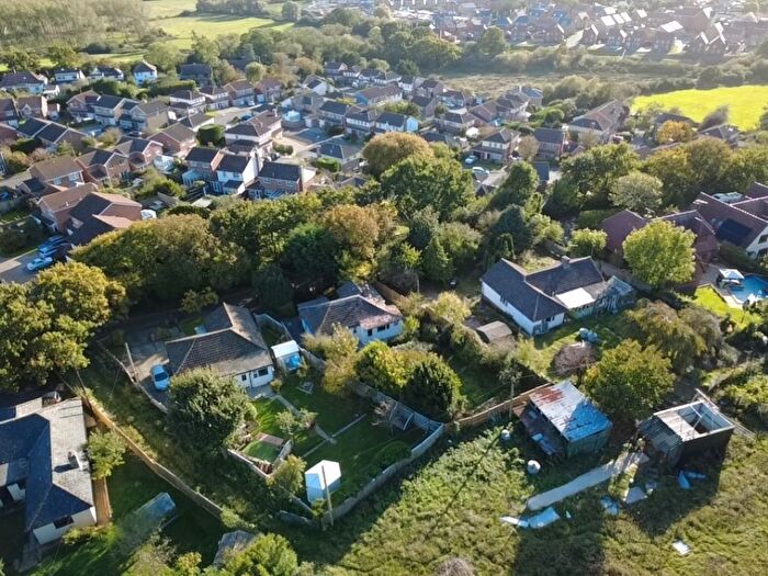 2 Bedroom Detached Bungalow For Sale In Peelings Lane, Westham, Pevensey, BN24