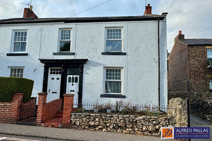 4 Bedroom Semi-Detached House For Sale In North Guards, Whitburn, SR6
